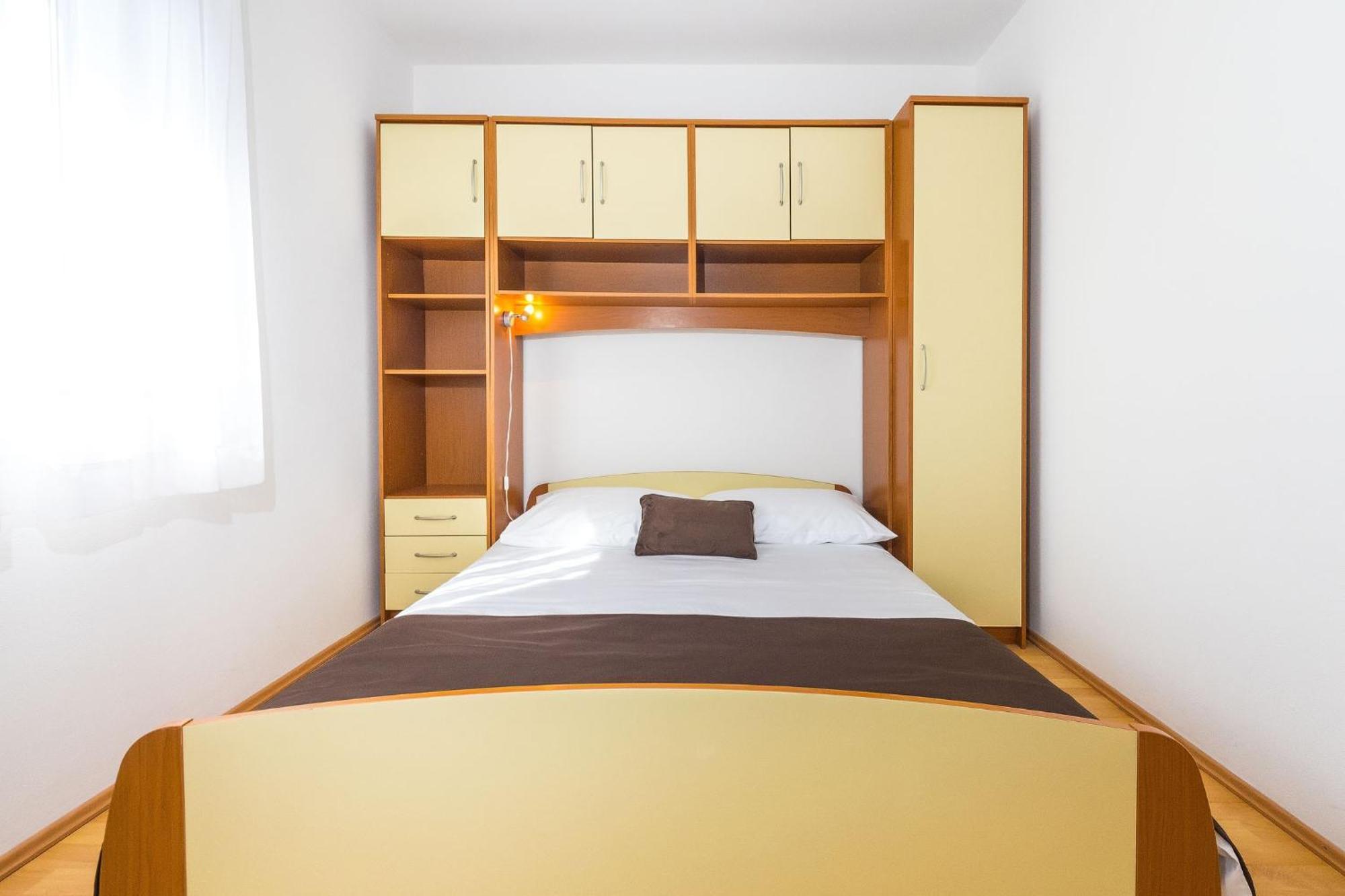 Apartments By The Sea Vrsi - Mulo, Zadar - 5951 الغرفة الصورة