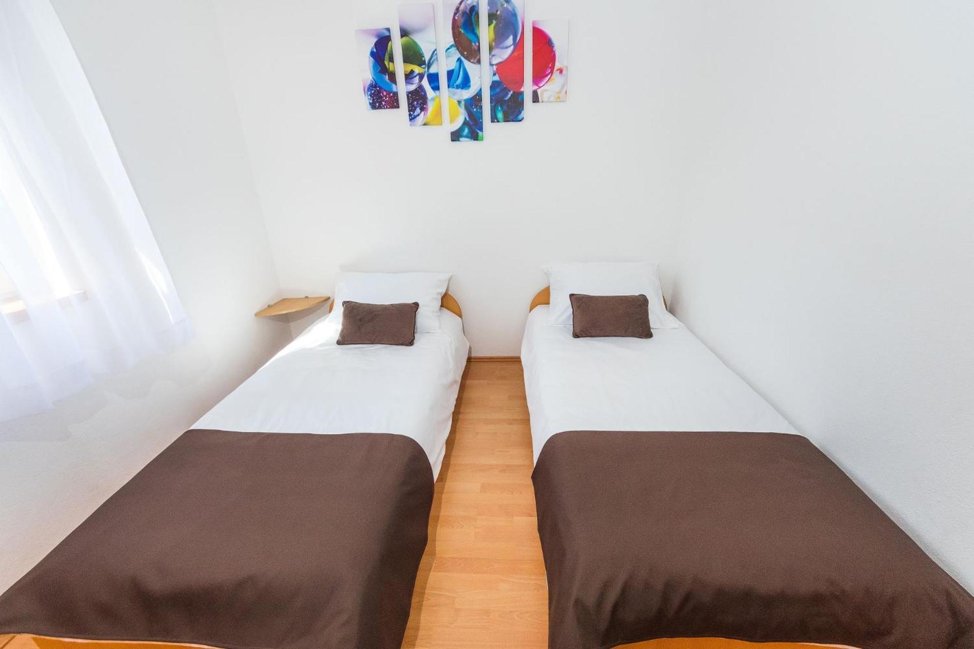 Apartments By The Sea Vrsi - Mulo, Zadar - 5951 الغرفة الصورة